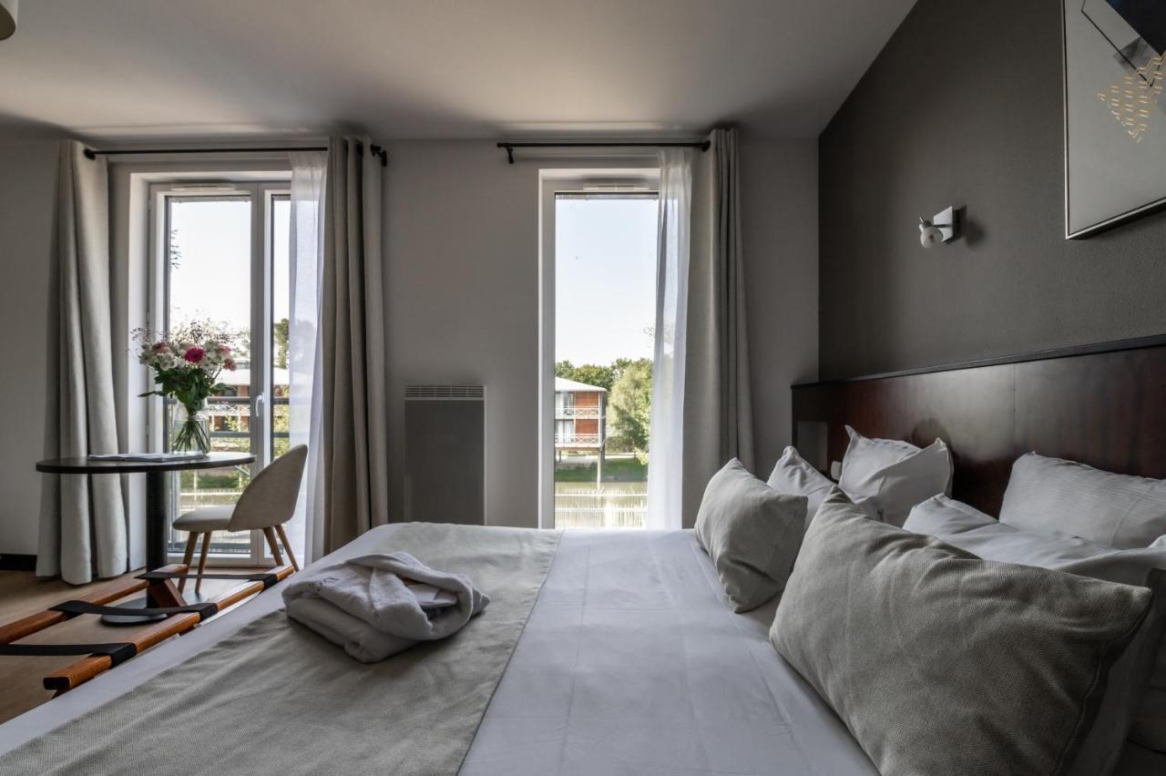 Domaine De Cice-Blossac, Resort Spa & Golf Bruz Exterior foto